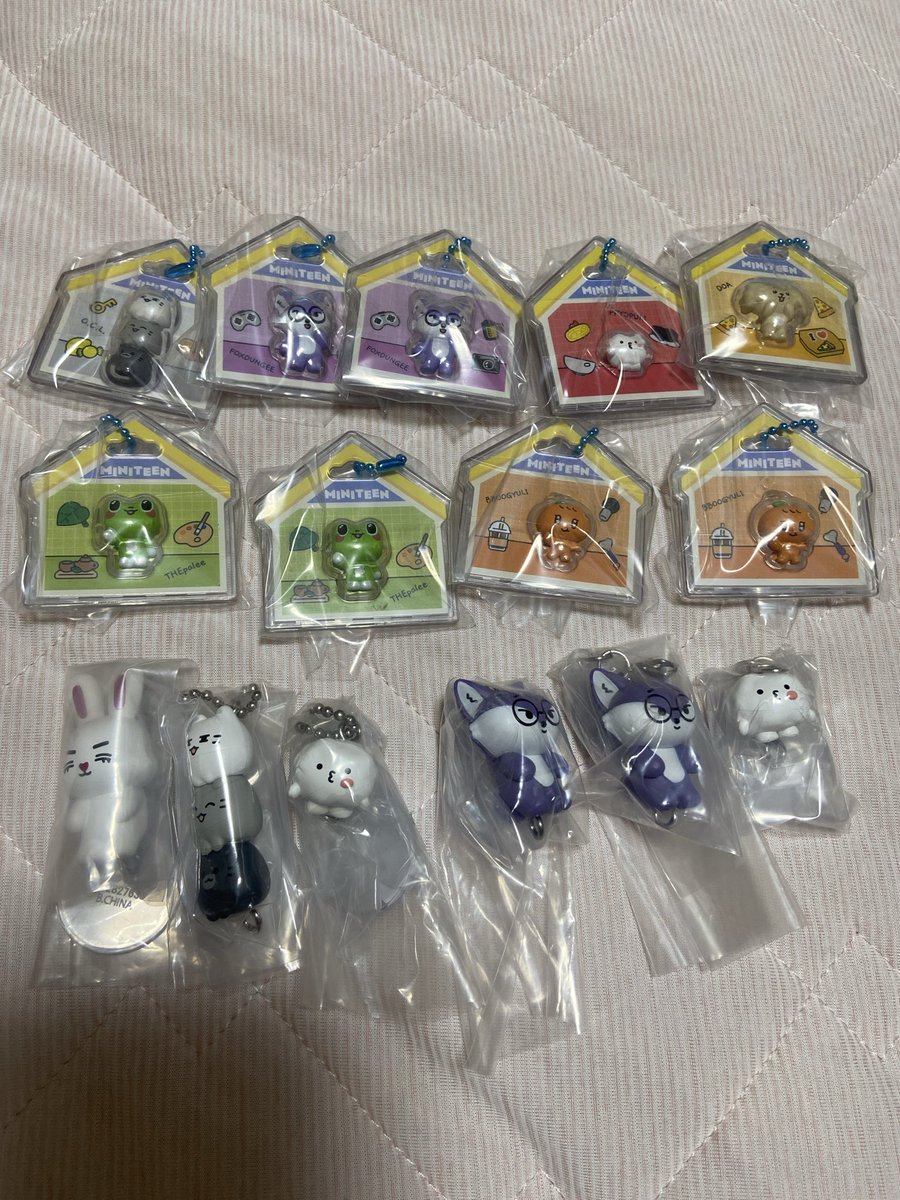 17mi_03's tweet photo. SEVENTEEN セブチ 交換 MINITEEN ミニティーン パッケージチャーム グミ ガチャ

【譲】ガチャ　⛓️エスクプス、ジュン、ウジ
　　　　　　🦀ウォヌ、ウジ
　　　グミ　ジュン、ウォヌ、ウジ、ドギョム
　　　　　　ミンハオ、スングァン

【求】グミ　ホシ、エスクプス、ジョシュア
　　
郵送交換希望 https://t.co/Eeowt9rwnT