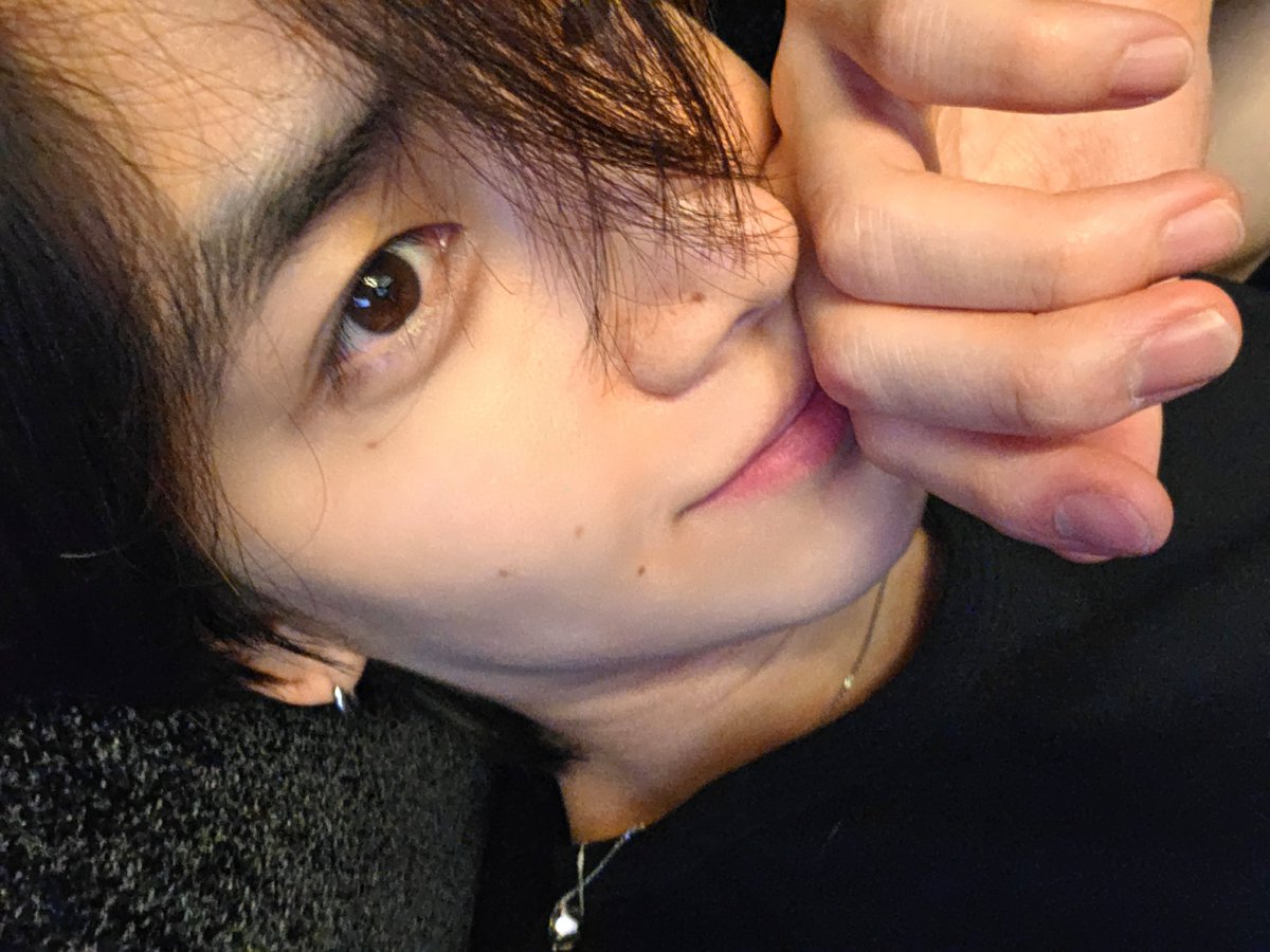 KYH_Global's tweet photo. Younghoon sent these just now 💌📸 https://t.co/5sdiuCqvV1