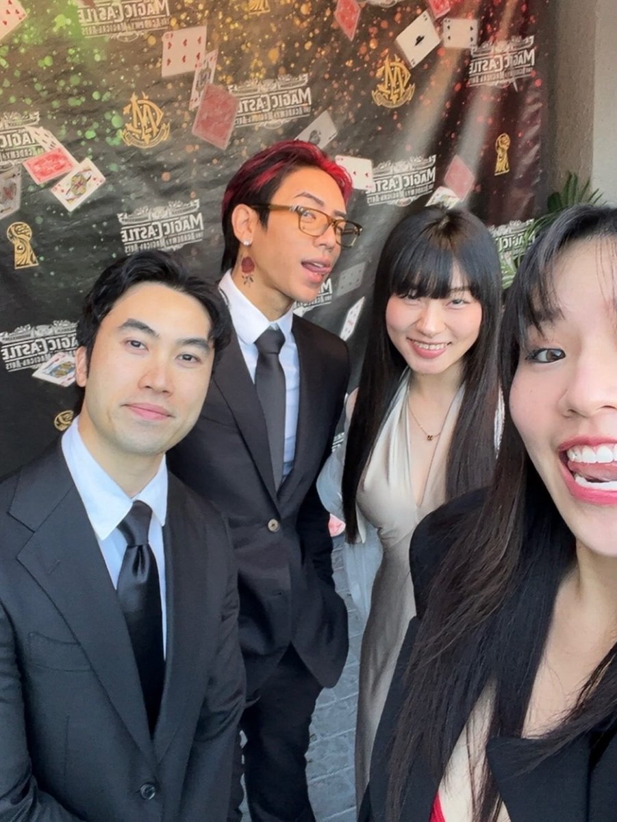 DPRIANarchive's tweet photo. DPR FAMILY 🫂 https://t.co/J985wRT9KQ