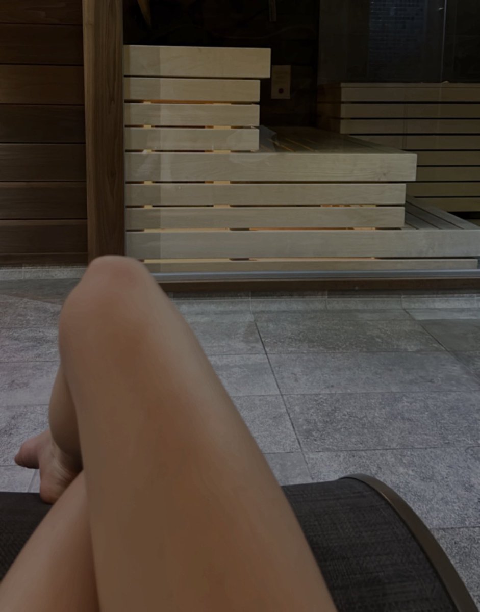 Danielleo0kq's tweet photo. Already planning my next spa day. Who’s making it happen? 💸🧖‍♀️

#paypig #paypiggy #spoilme #cashslave #findom https://t.co/hEVdqcNNOw
