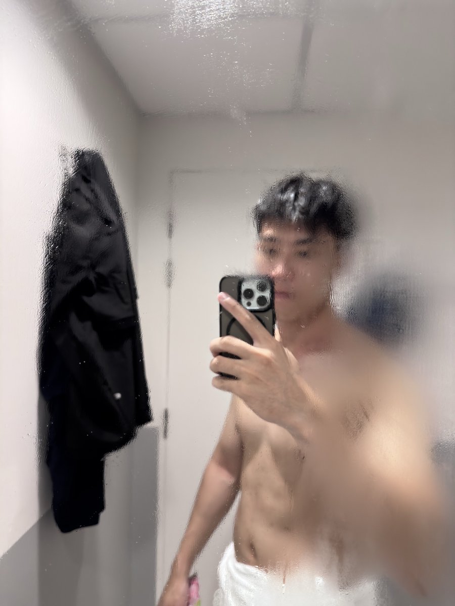 SirawichXII's tweet photo. ไม่มีภาพซ้อน😆 https://t.co/NQ0XRpvy5w
