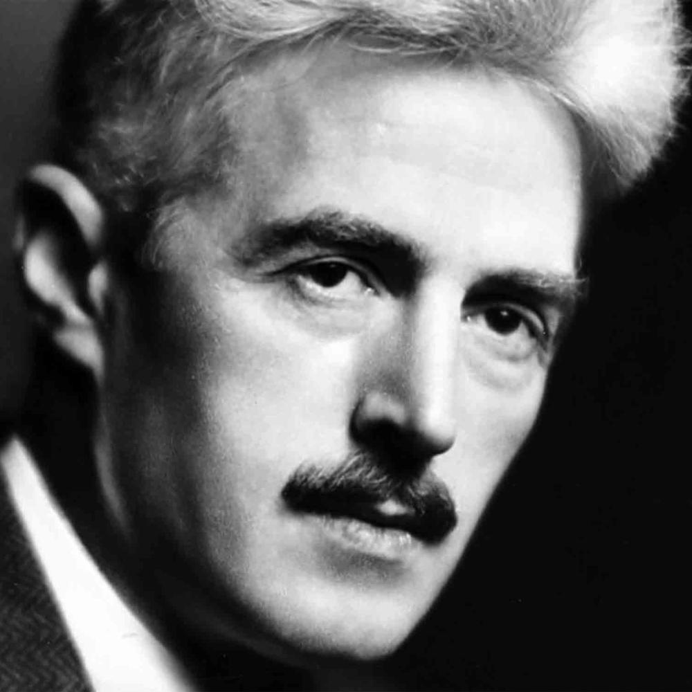Richard_Kadrey's tweet photo. On this July 4th, remember the words of Dashiell Hammett, who was jailed by HUAC for not naming names. 
"I don’t let cops or judges tell me what I think democracy is."
—Dashiell Hammett https://t.co/cKy6MrKbtu