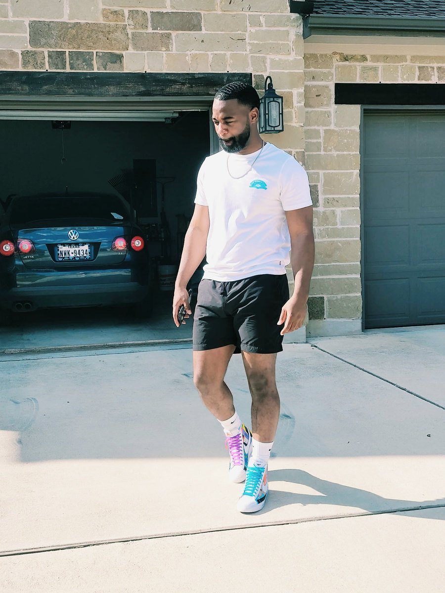 HeFromMemphis's tweet photo. Feeling good.. Living Better https://t.co/L4zG0vIw2J