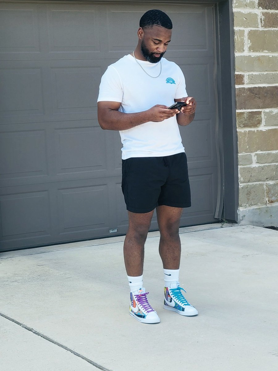 HeFromMemphis's tweet photo. Feeling good.. Living Better https://t.co/L4zG0vIw2J