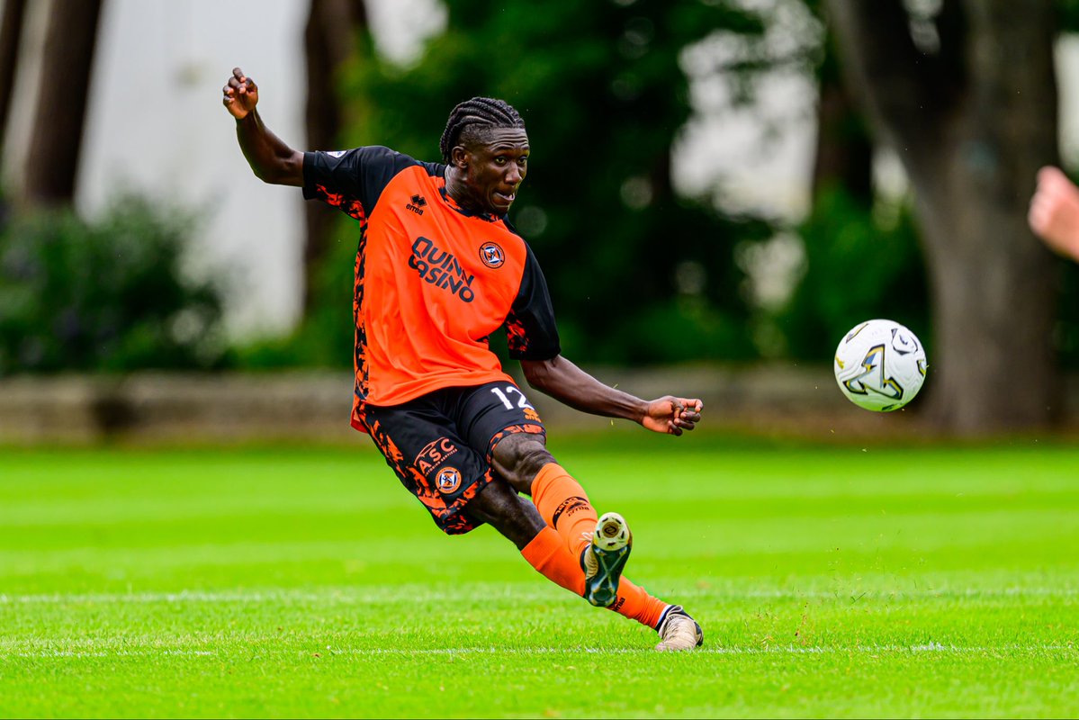 dundeeunitedfc's tweet photo. Jim Goodwin’s side played another behind-closed-doors fixture this afternoon, with visitors Livingston winning the game two nil.

The game gave the opportunity to build up more minutes across the squad as we look towards the start of the Premier Sports Cup next Saturday 🤝 https://t.co/IM2fYvm4gP
