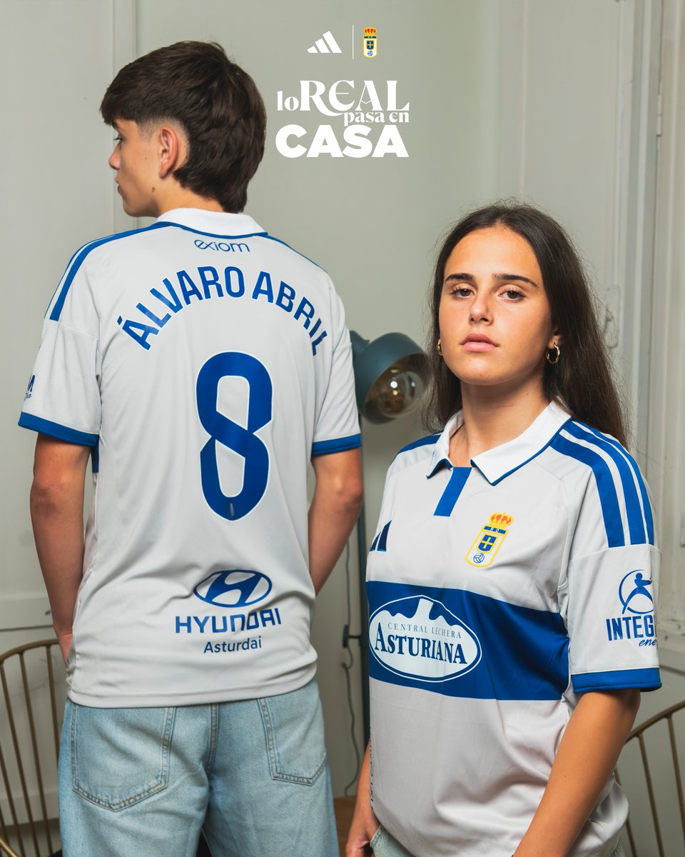 RealOviedo's tweet photo. 𝐃𝐞 𝐎𝐯𝐢𝐞𝐝𝐨 𝐩𝐚𝐫𝐚 𝐞𝐥 𝐦𝐮𝐧𝐝𝐨 🩶

@adidasfootball 
@ROtiendaoficial 
#LoRealPasaEnCasa
#RealOviedo 🔵⚪️ https://t.co/pAqWG0yctr