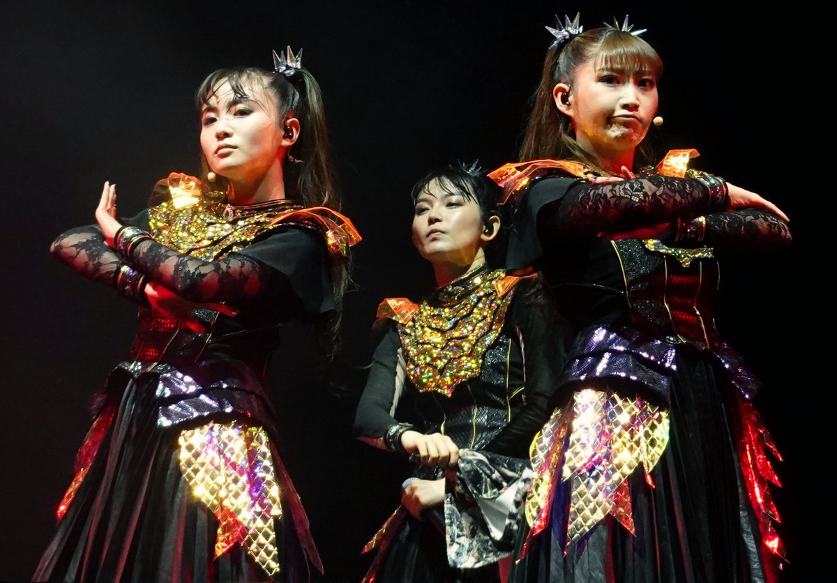 dufudufutk's tweet photo. 続・コペンヘルの漆黒シリーズ

本来なら背景が炎まみれで明るいPAPAYAなんかは特に違和感がある。

#BABYMETAL
#Copenhell https://t.co/uvyd6CXXBB