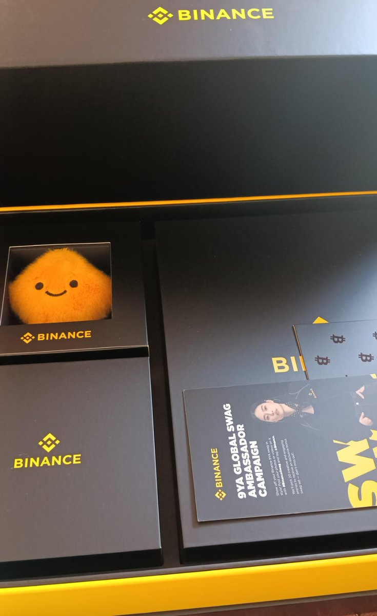 Hassansheikh417's tweet photo. #BinanceSquare #BinanceSquarAMA 
Thank you so Much Binance and BINANCE working team for sending me this Amazing gift Box .I am so happy to see this. I am also ready for next one #Binance https://t.co/ldLcQsC4DJ