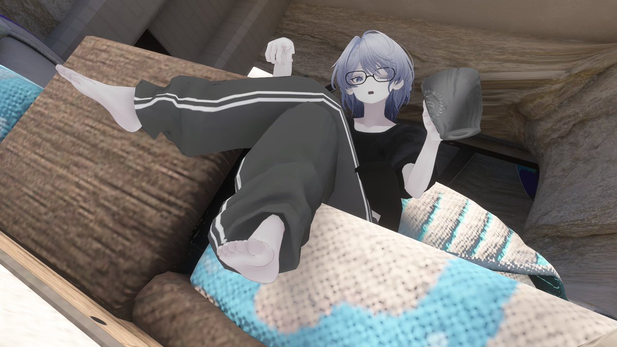 Left_Joker514's tweet photo. 「おはよ。お前さ...いびきうるさ過ぎ。」 https://t.co/2t1dhmFwF6