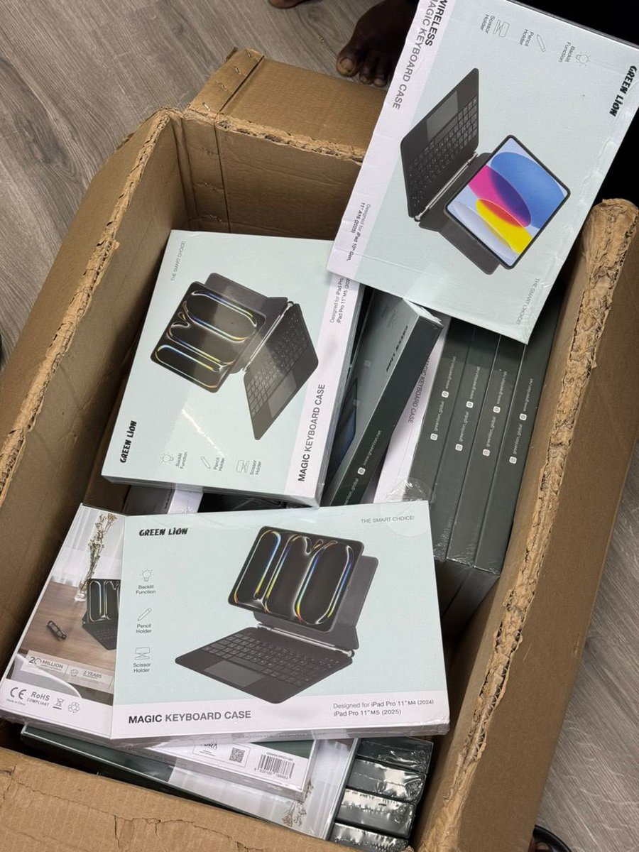 Techporteng's tweet photo. Available for pick up 

Ipad Magic Keyboards 
( Green ) 

Ipad 10/11th Gen : N150,000
iPad Pro M4/M5 11inch : N150,000
iPad Pro M4/M5 13inch : N160,000
iPad Air M3 13”/ IPAD PRO 12.9inch : N160,000 

Available for pickup . https://t.co/qNdSYR07hW