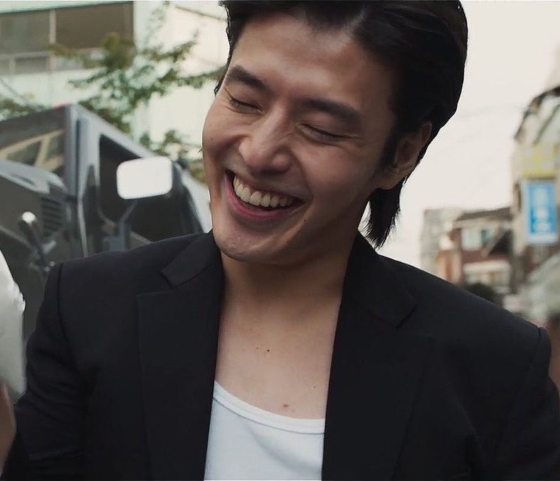 bunnyneul's tweet photo. smiliest snitch ever https://t.co/I76qeftBha