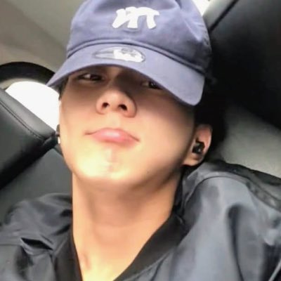 migs tweet media