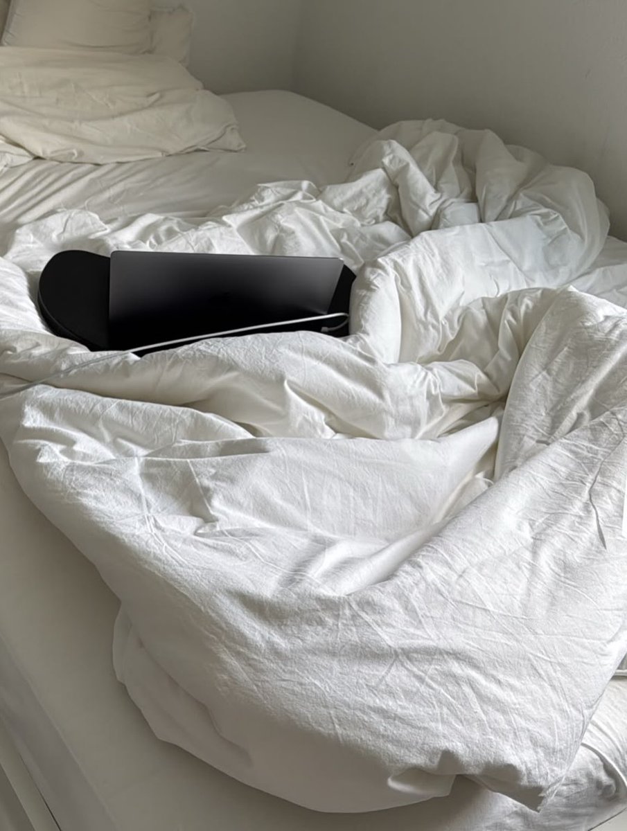 auronsunn's tweet photo. cozy. https://t.co/a67m9KrUMG