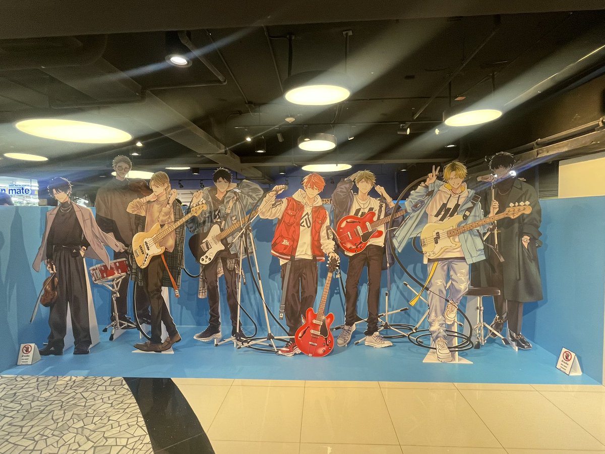 i_WanGoT's tweet photo. ผมอินมากฮะ 🎸

ของเยอะมาก แต่ที่อยากได้หมดไปแล้ว เช่นนุย เสื้อ กระเป๋า 
แอบได้ยินคนถาม พนง. ว่ามีของมาเติมไหม พนง. บอกว่าอาจจะมี แต่ไม่ใช่เร็วๆนี้แน่นอน วันนี้เป็นวันที่ 2 เอง 

#givenENCORE #givenPOPUPSHOP https://t.co/bultUi4ryx