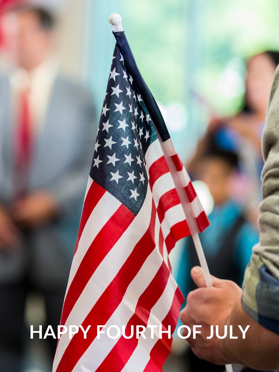 TheSummit_Apts's tweet photo. Celebrate the Fourth of July with neighbors and friends close by. We hope your holiday is filled with great company and good times. ✨ https://t.co/ZqfiqSOmgN