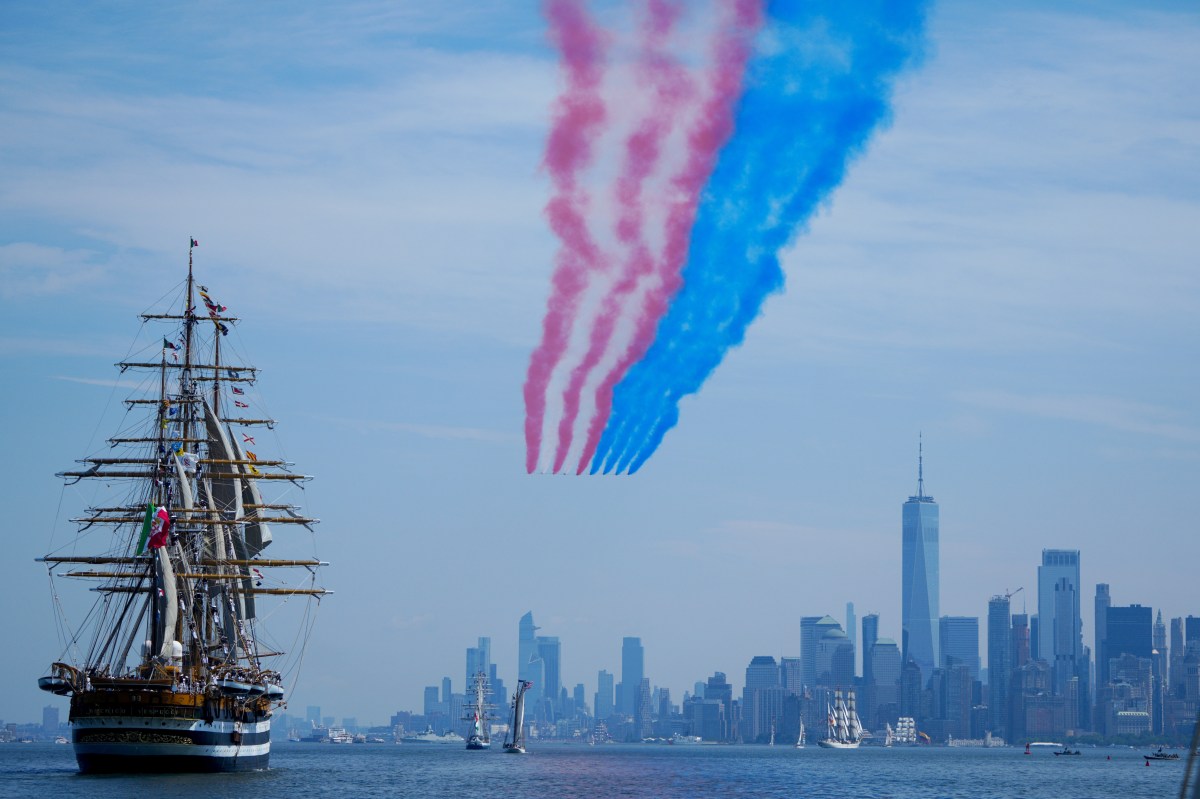 nypost's tweet photo. Parade of Tall Ships cruises through New York Harbor to celebrate Sail4th 250: Photos https://t.co/3ajX61Vcpc https://t.co/rctfIy9gEN