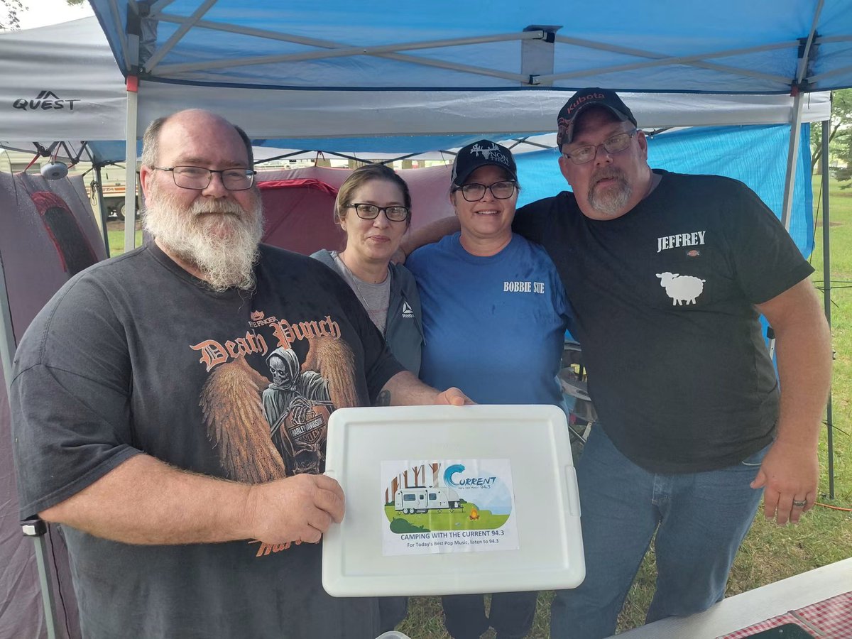 current943's tweet photo. Every week campers in the Yankton area receive a tub full of drinks from @dakotabeverage. These campers get to celebrate the 4th with a tub of White Claw, Twisted Tea, Smirnoff Ice, Miller Lite, and Coors Light. Look out for the Current when camping in the Yankton this summer! https://t.co/nGxSkp4zJM