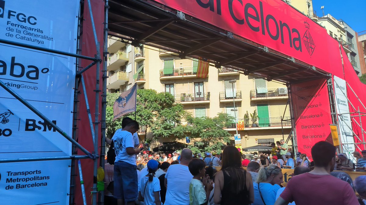 Josep71190829's tweet photo. @CEEuropa al @LeTour .
@sagradafamilia @barcelona_cat https://t.co/dYVj4PvVow