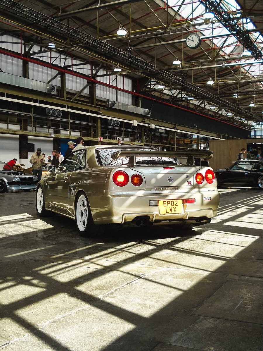 ZyroCar's tweet photo. Nissan Skyline GT-R R34 https://t.co/ClSLzsQAmm