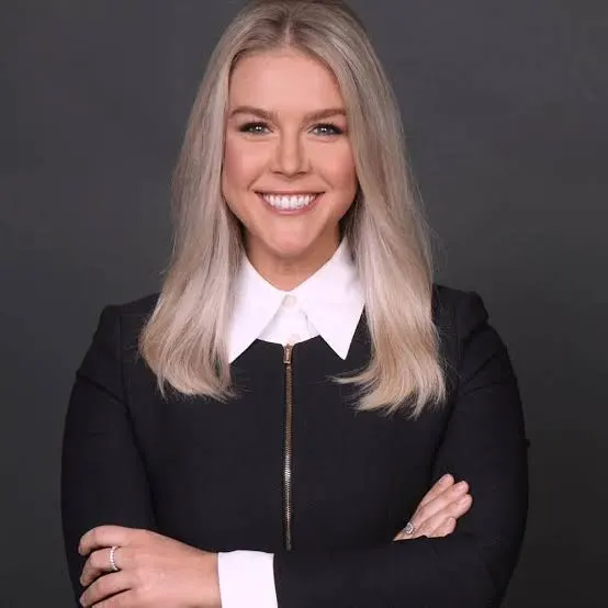 LW1307's tweet photo. @remarks I thought she was Gen X from her looks.

Seriously, she looks 45-52 years old. https://t.co/DR8A64VpbM