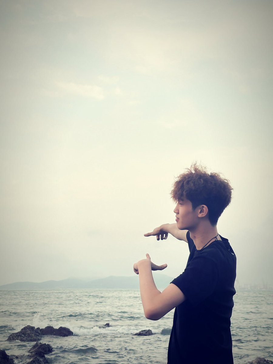 KevinZ357's tweet photo. 如果有人愿意闯入我的生活…. https://t.co/se7wTtLUMj