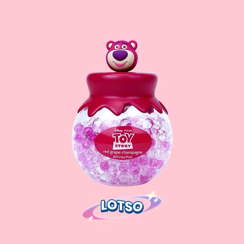 blesstachio's tweet photo. POV: Baru buka pintu rumah, yang nyambut bukan bau apek, tapi aroma wangi ala Disney. 💖 https://t.co/Qgj4H3smqD