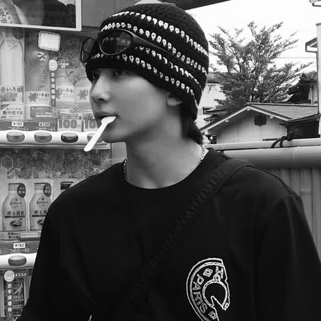yhkives's tweet photo. bumble match (extra 1)
— a yoonhong one shot filo fic 🔞

“Sorry na, ang sarap mo kasi.”

tags and hints inside. read at your own risk.

🖇️ https://t.co/6CpfLwJagR https://t.co/Gt1j4QbdUY