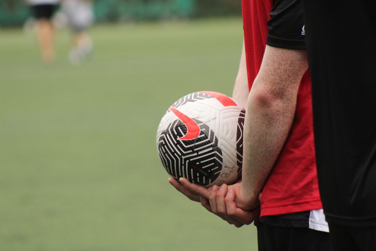 TootingBecFC's tweet photo. ๐ค Thank you to @GodalmingTown for a competitive game earlier this afternoon.
#UpTheBec #TBFC https://t.co/3V6eJ9lcbH