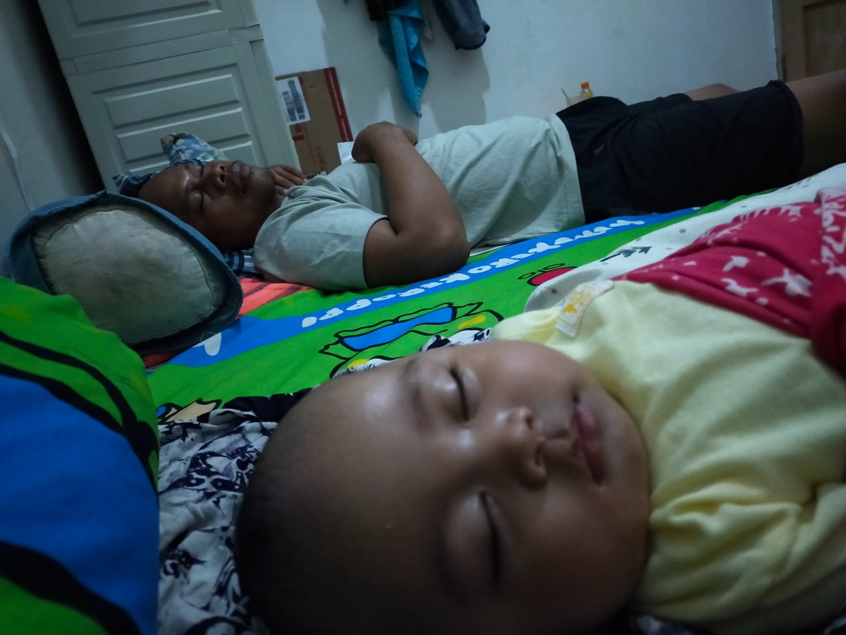 syukrinaltf's tweet photo. Like father, like daughter 🤗🥰 https://t.co/oU0mlusZGN