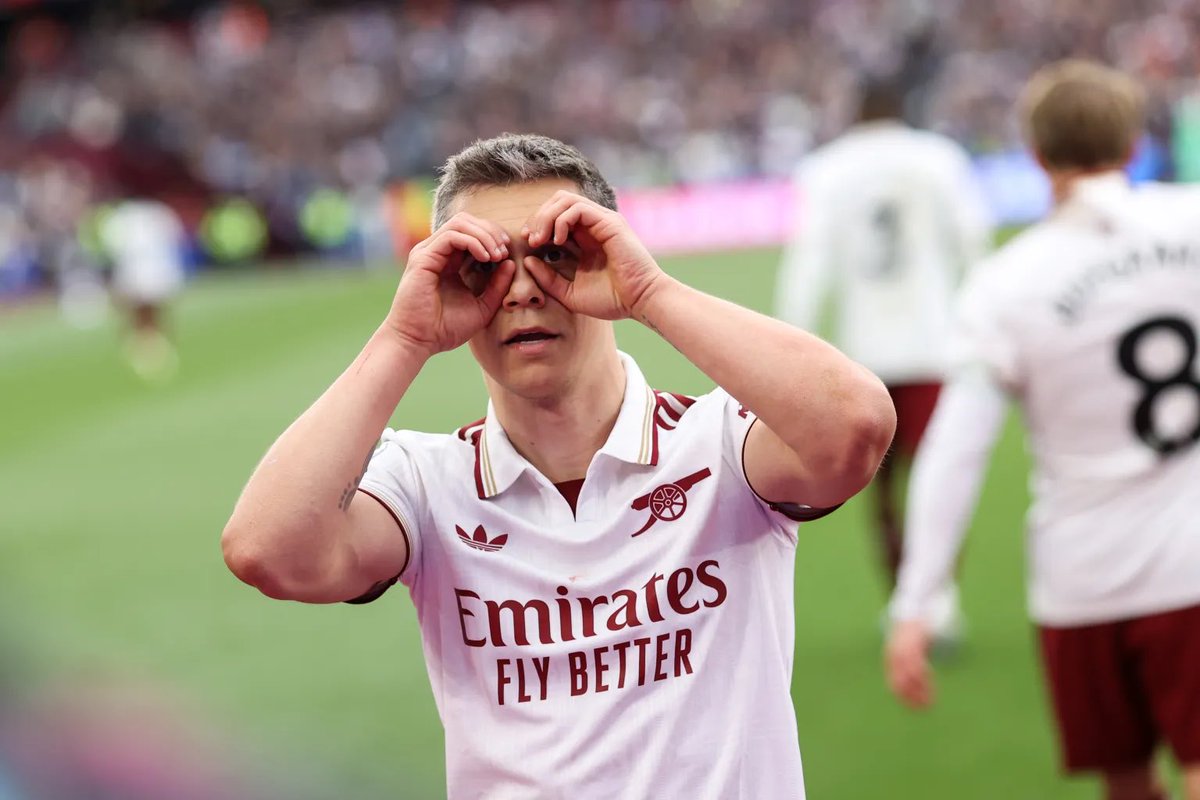 kuzeymuc's tweet photo. Geçen sezon Premier ligde şampiyonluk golünü atan, şampiyonlar ligi finalinde as kanat oynayan adamı alacağımızı mı düşünüyorsunuz siz Allahın tinercileri 😁🦅 https://t.co/PLnIrHmNyl