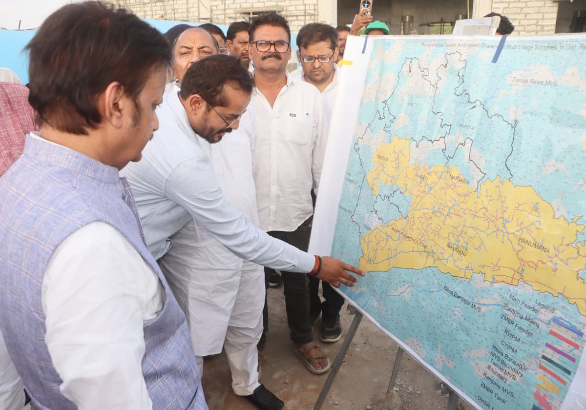 ProJSMaihar's tweet photo. उप मुख्यमंत्री श्री @rshuklabjp ने #मैहर जिले के रामनगर ब्लॉक में ग्राम झिन्ना में जल जीवन मिशन की रीवा बाणसागर और सीधी बाणसागर समूह नलजल योजना के तहत बनाए जा रहे इंटेक वेल तथा वाटर ट्रीटमेंट प्लांट  के निर्माण कार्यों का निरीक्षण किया। 

#JansamparkMP 
@CMMadhyaPradesh https://t.co/FIuRN85YWT