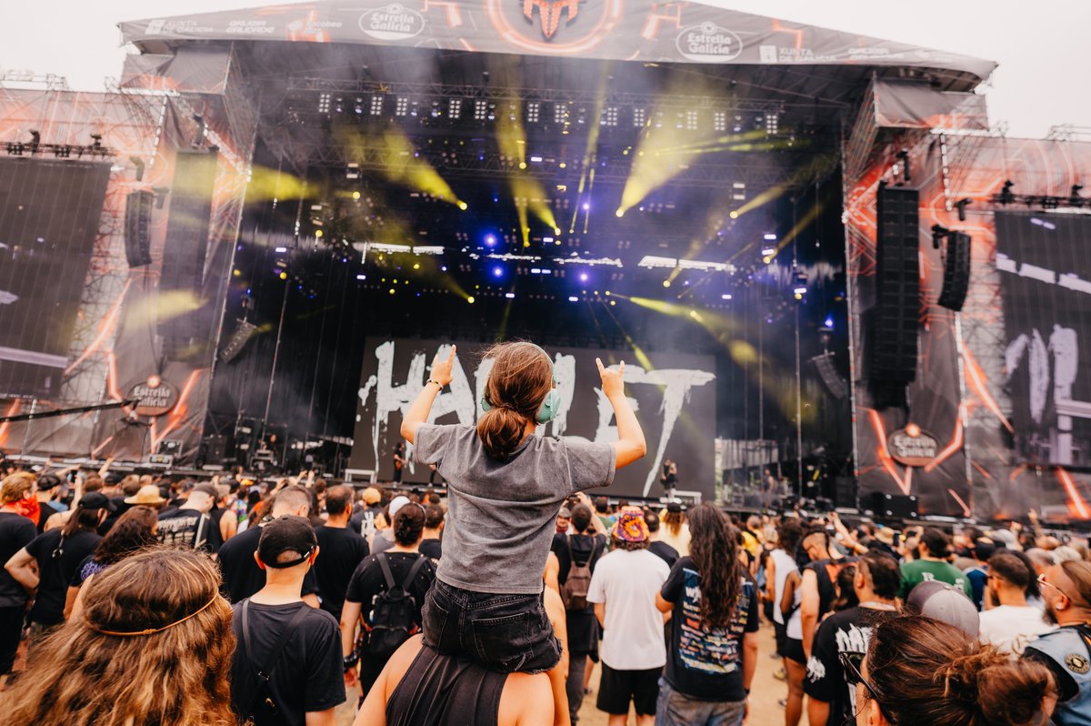 ResurrectionESP's tweet photo. Hamlet son un tótem incansable de la escena de metal y rock estatal. Siguen frescos como una lechuga. Eternamente agradecidos de tenerlos otra vez por aquí. ¡Sobran presentaciones! 🤘

@Hamletband #ResurrectionFest #APlaceCalledHome #ConcertosdoXacobeo #ConcellodeViveiro #EstrellaGalicia