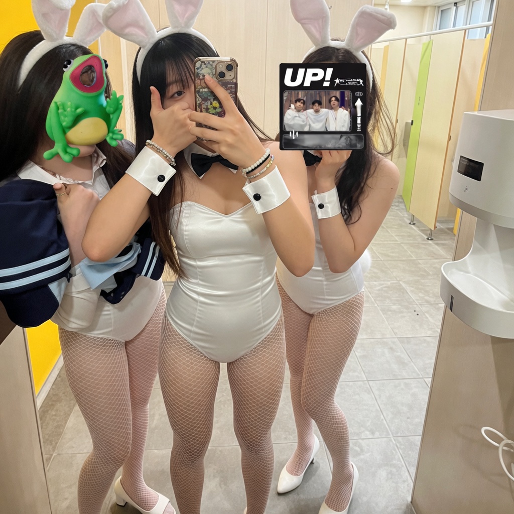 lsy8nph's tweet photo. 여동생 상납해요..❤️

#근친 #지인상납 #지인능욕 https://t.co/rj40Es362X