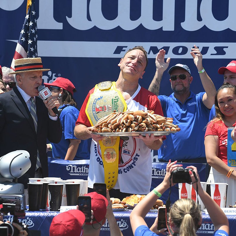 BetMGM's tweet photo. American sports are as patriotic as ever

-Joey Chestnut on the 4th of July
-USMNT in the round of 16
-Hosting the World Cup

'MURICA 🇺🇸 https://t.co/mBPccxXuGR