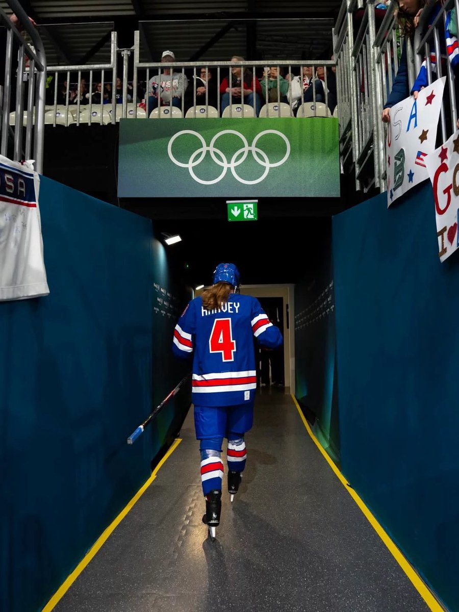 graciebrini's tweet photo. I love the usa and by the usa i mean kk harvey https://t.co/ySOj4TT1t1