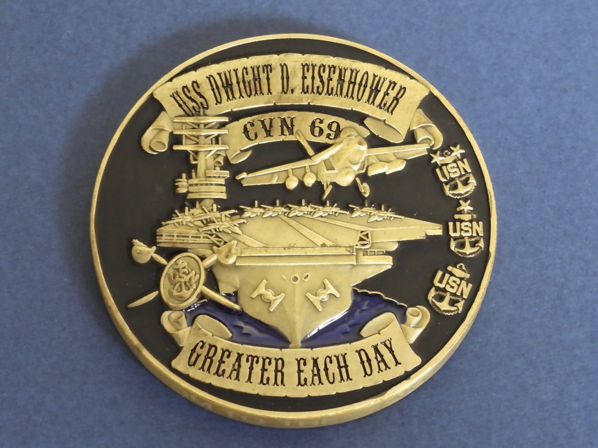 USS DWIGHT D. EISENHOWER (CVN-69) ニミッツパークで一目惚れして購入