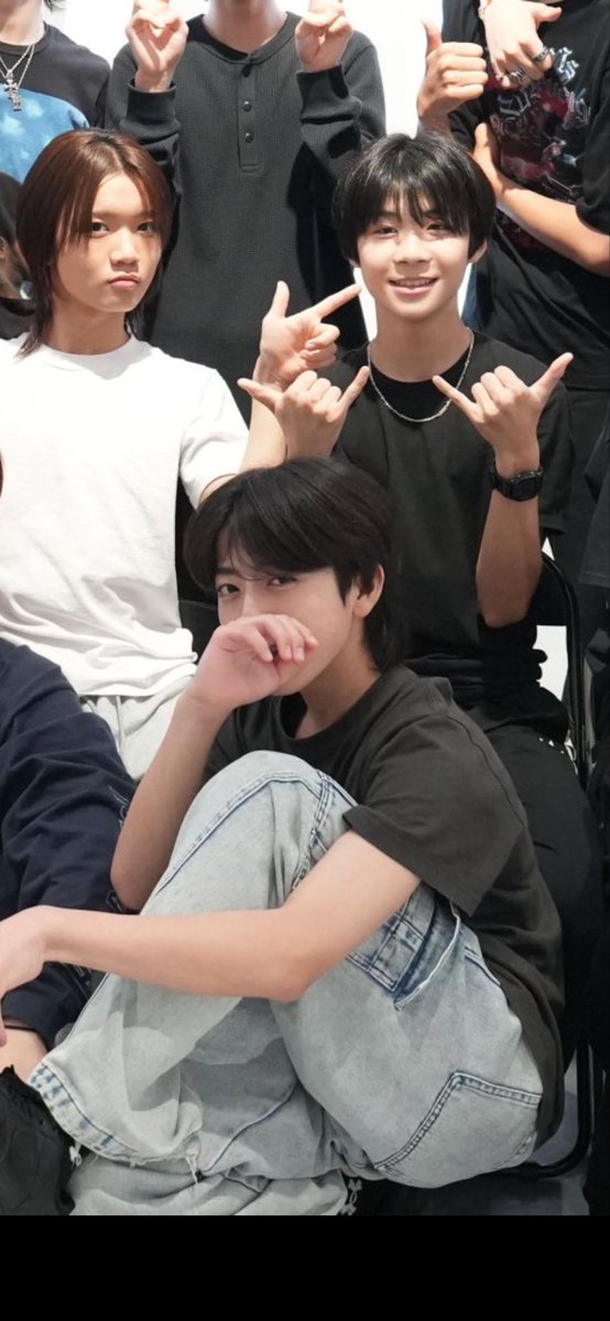 ryotooshi's tweet photo. えぇ動揺するわ

本当に髪型めちゃくちゃ似合ってる🥲💞
#RYOTO https://t.co/2JRMOupvtZ