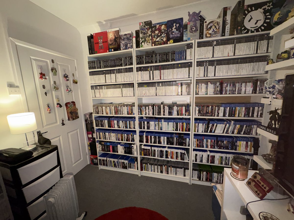 Getgrumpedon's tweet photo. genuinely fuck sony and any mf who licks their ass red raw like it’s their last meal on earth 

#physicalgames https://t.co/6klTxeUSy1