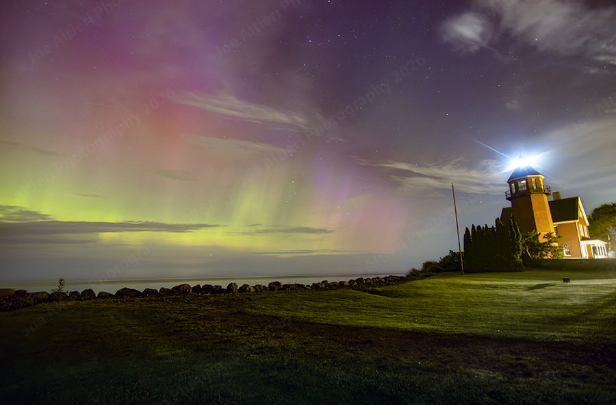 photonpalette's tweet photo. Northern Lights last night. What a way to start the 4th of July holiday! Happy 250th!!!
@wnywxguy @wxbywilliams @WHEC_SPensgen @scotthetsko @EricSnitilWx  @JamesGilbertWX @weatherchannel @WeatherNation @WeatherGeeks @NorthLightAlert https://t.co/HmX0pUA0J9