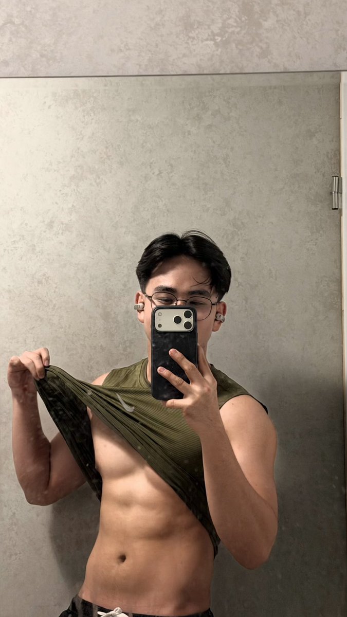 jercmabal's tweet photo. goodnight :))) https://t.co/ikWCgYUcDV