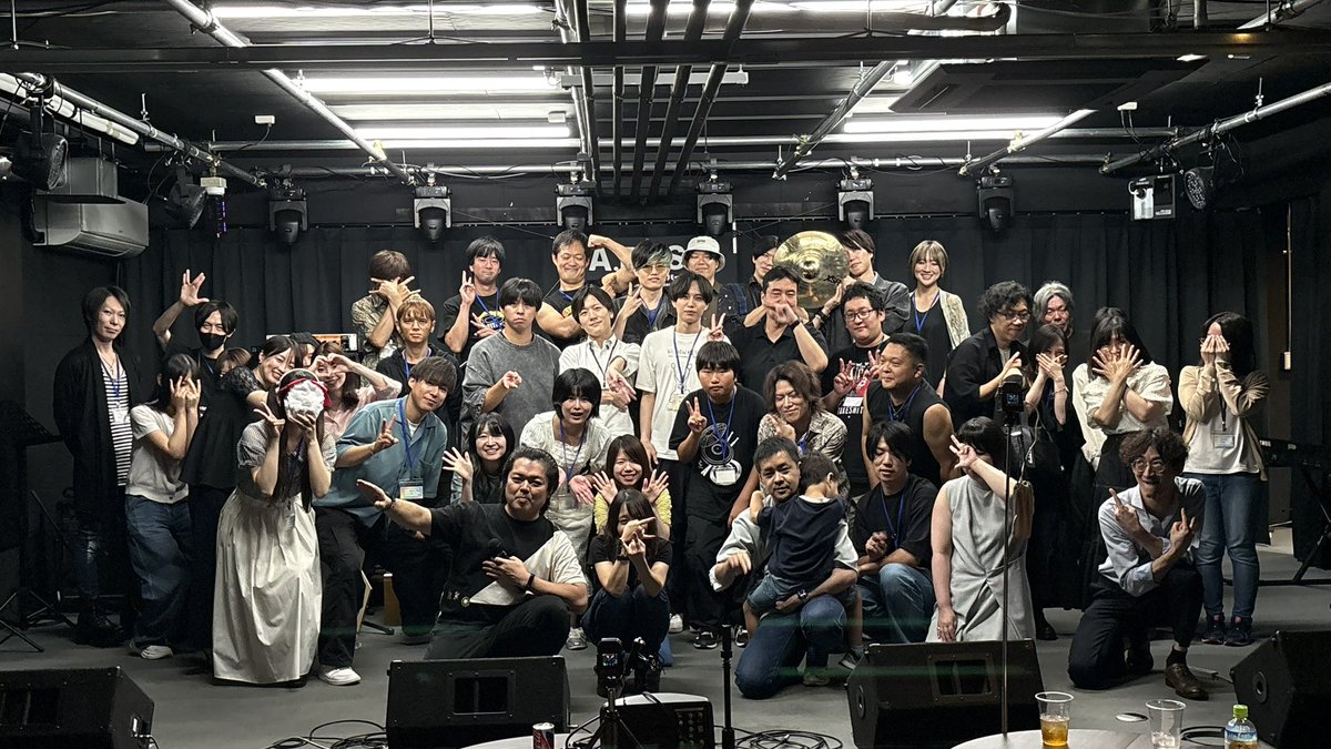 mucho5587's tweet photo. E.M.groove vol.03、無事に完遂。

とりあえず。
参加してくれた皆様、本当にありがとうございました。皆の助けがあって、今回も無事に成功できたと思います。多謝😃

#EMgroove #エムグル #尼崎BASS https://t.co/Wl4fbqqUik