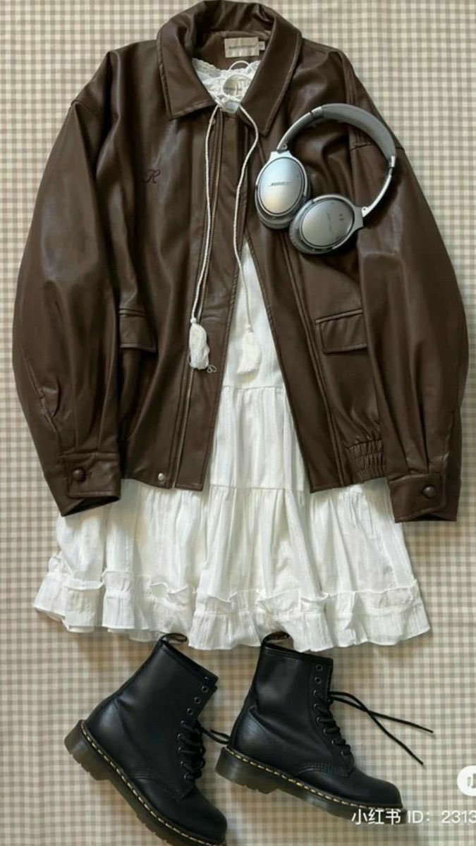 snowflowergifts's tweet photo. how does pinterest see you?
   
☆idol
☆tattoo 
☆nails 
☆outfit

cute!! 🙈 https://t.co/Z9p0hwgaov