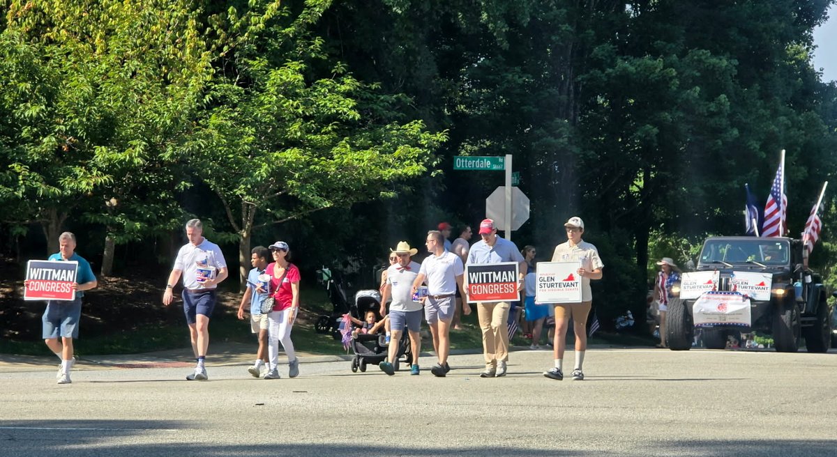 GlenSturtevant's tweet photo. Happy 250th Independence Day! 🇺🇸

It was a hot one, but we had a great time this morning at the Hampton Park Independence Day Parade celebrating with so many neighbors.

Thank you to everyone who braved the heat to come out. Wishing you and your family a safe and happy Fourth of July!