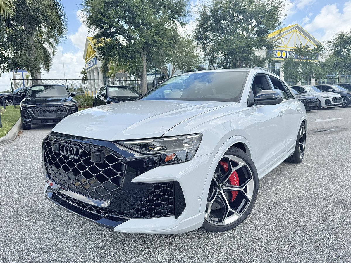 314crypto's tweet photo. Happy 4th $ZBCN Family! 🇺🇸 

@Zebec_HQ | Real-Time Payroll will undoubtedly change lives. 

More token holders on the way ‼️ 

Cars &amp; Crypto 🚗 ☕️ 

Palm Beach, FL  🌴 📍 https://t.co/XODcT9JRhh