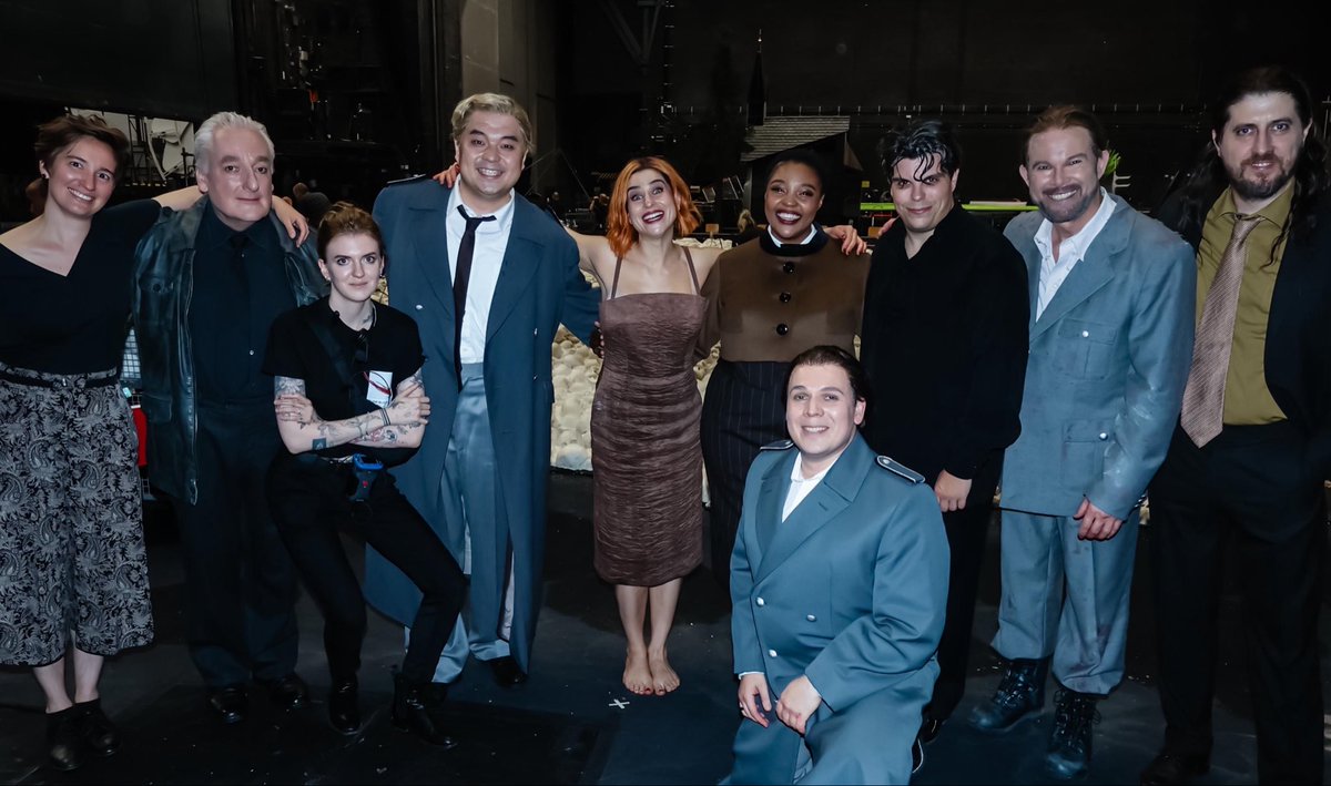 GeraldFinley's tweet photo. #Macbeth at the @bay_staatsoper. Always great to be in Munich in the summer for the Münchner Opernfestspiele ☀️ 
Asmik Grigorian, Andrei Danilov, Roberto Tagliavini, Nonto Bhengu, Jinxu Xiahou, Raffaela Seywald, Martin Snell &amp; Dorothea van Oostrum, conducted by Andrea Battistoni https://t.co/EnfuRonGhq