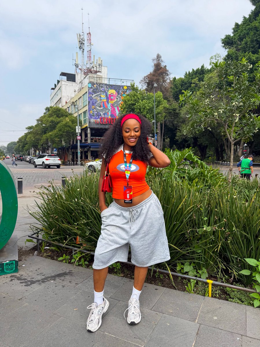 ama__burland's tweet photo. Exploring Mexico City Today With @CocaColaMx 🥳 https://t.co/S7A018vMg0