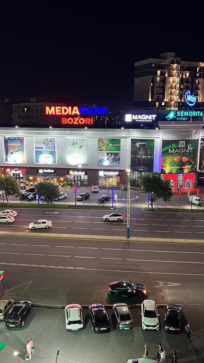 omar_mxj's tweet photo. Assalomu Aleykum xayrli kech hammaga!

Qoratosh 2 Mediapark ro’parasi 9 qavatli dom derazasidan Toshkent City ko’rinadi o’zim shetta turaman 1 ta bola kerak 
Hamma joyga yaqin metro 3 min yol “Xalqlar do’stligi” 

Iltimos aziz twitterdoshlar #rt va #like bosinglar 

Bir yordamlashvoringlar 🫂