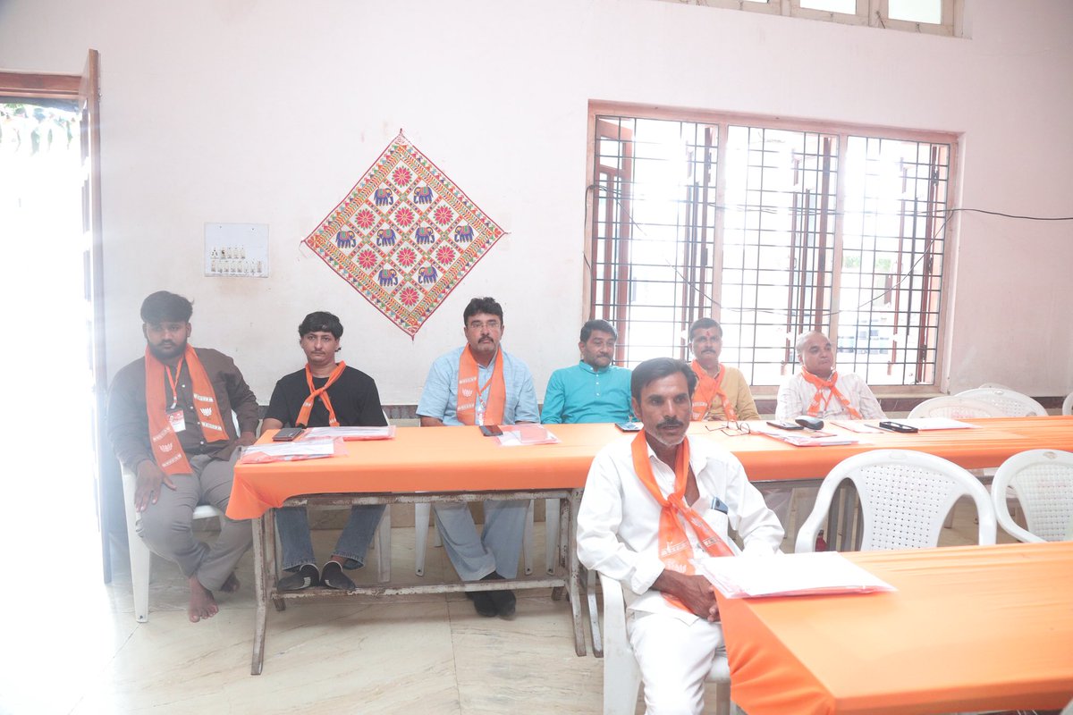 ParthMehta9119's tweet photo. *ભારતીય જનતા પાર્ટી ભાવનગર જીલ્લો પ્રશિક્ષણ અભિયાન  વર્ગ 2026*

*પંડિત દિનદયાલ ઉપાધ્યાય પ્રશિક્ષણ મહાઅભિયાન મંડળ પ્રશિક્ષણ વર્ગ પાલીતાણા શહેર*

@BJP4India 
@BJP4Gujarat 
@bhavnagar4BJP1 https://t.co/SEXlla7r67