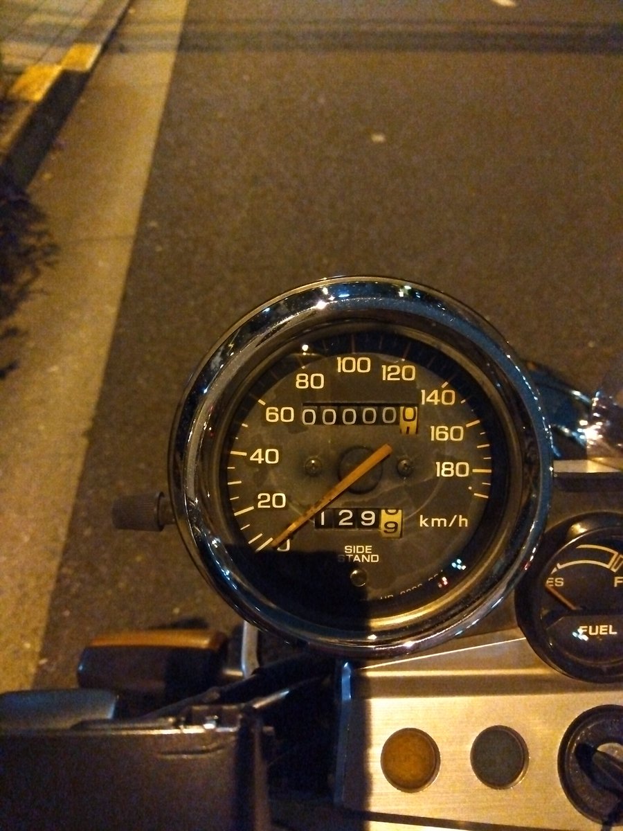 Fire_Imamura's tweet photo. コメントされて気が付きましたがメーターが六千万kmにも見えます（笑） https://t.co/8xSKU8k1jG