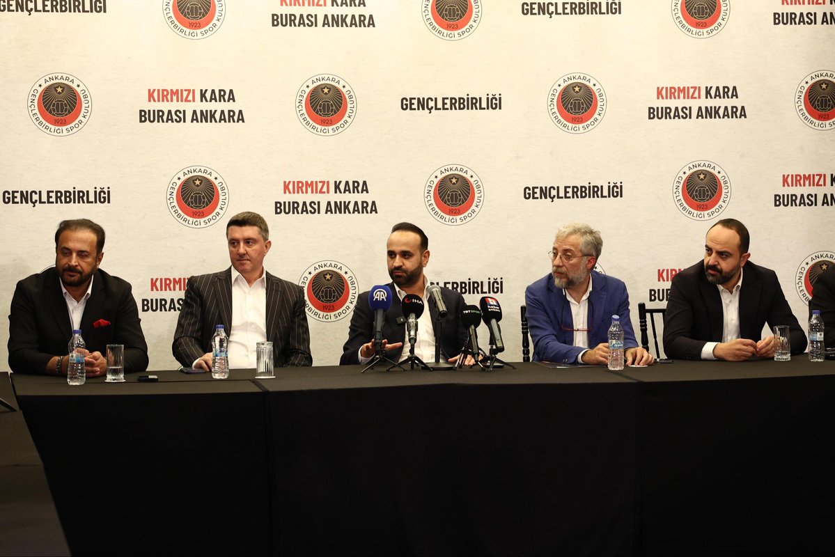 aliosmanavsr's tweet photo. Bugün, büyük bir onur ve sorumlulukla Gençlerbirliği Başkan Adaylığı açıklamamızı gerçekleştirdik.

Katılım sağlayan kıymetli basın mensuplarına, destek veren tüm dostlarımıza, yol arkadaşlarıma ve camiamıza gönülden teşekkür ediyorum. Bu yolculuğun kulübümüzü gelecek günlere taşıyacağından eminim.

İnşallah daha güçlü bir Gençlerbirliği için hep birlikte çalışacak, bu benzersiz kulübü hak ettiği başarılara ulaştıracağız.

#SadeceGençlerbirliği